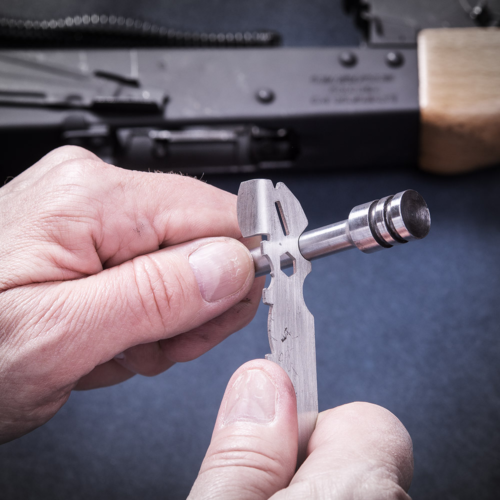 Набор для чистки Real Avid AK47 Gun Cleaning Kit Фото 11
